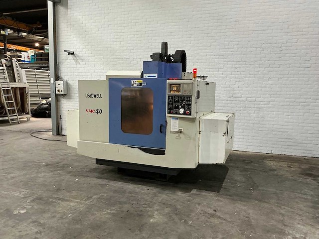 Leadwell - vmc40 - cnc-milling machine - 1997 - afbeelding 11 van  14