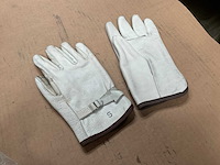 Leather gloves pair (4x) - afbeelding 1 van  4