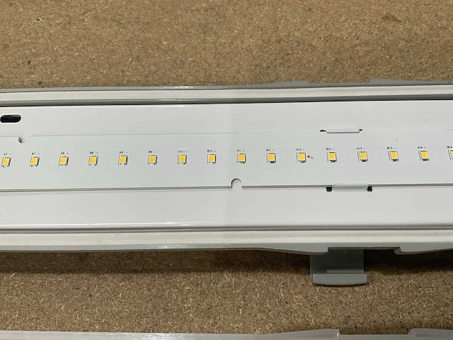 Led armatuur (29x) - afbeelding 10 van  11