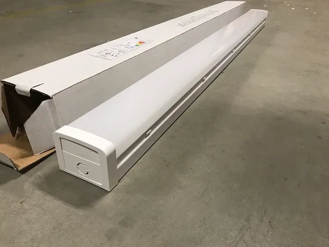 Led batten (4x) - afbeelding 1 van  5