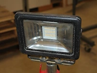 Led-bouwlamp led's work 30 w 3000 lumen ip65 op statief kelfort. - afbeelding 3 van  4
