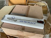 Led halsketting (400x) - afbeelding 1 van  3
