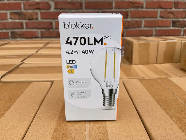 Led kogel lamp helder - 4,2w 2700k e14 (901x) - afbeelding 1 van  8