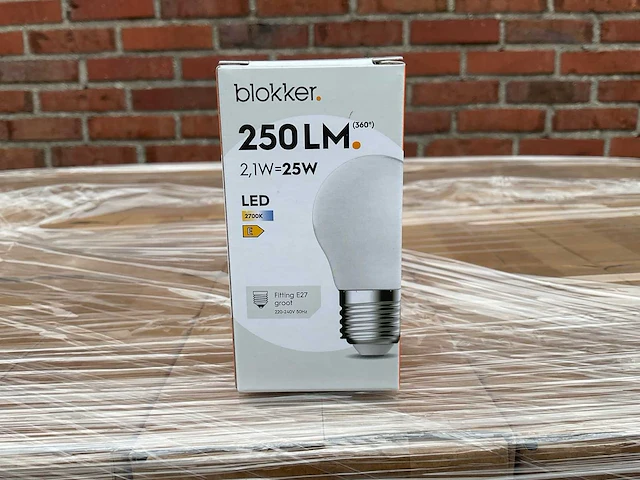 Led kogellamp mat - 2,1w 2700k e27 (2064x) - afbeelding 1 van  8