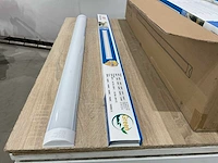 Led lamp 120 cm (30x) - afbeelding 4 van  9