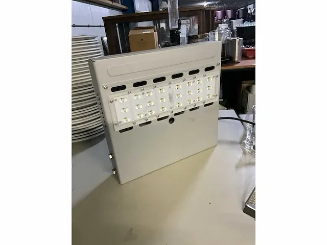 Led lamp - afbeelding 2 van  5