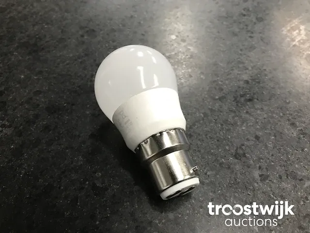 Led lamp - afbeelding 1 van  5