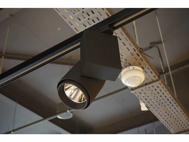 Led rails 23m met 15 ledlampen - afbeelding 6 van  7