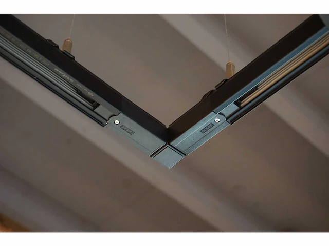 Led rails 27m met 21 ledlampen - afbeelding 4 van  4