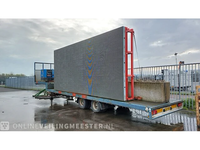Led scherm / reclame wall op vrachtwagen trailer pacton - afbeelding 2 van  18