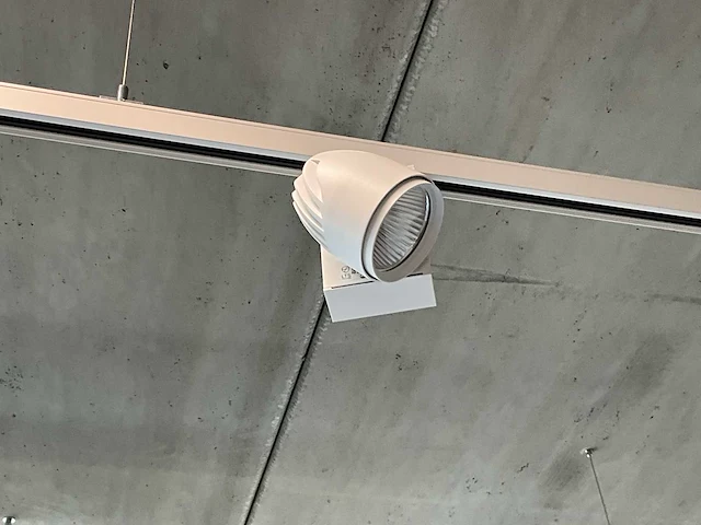 Led-spots op spanningsrail (44 spots) - afbeelding 2 van  4