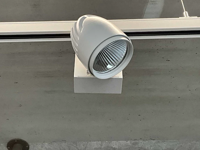Led-spots op spanningsrail (50 spots) - afbeelding 2 van  4