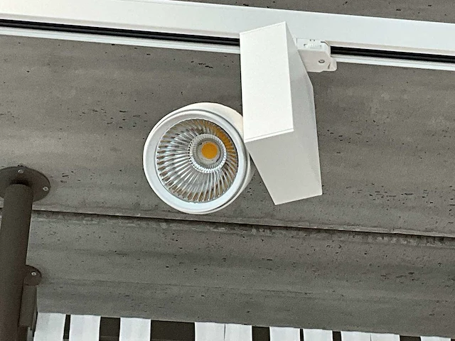 Led-spots op spanningsrail (50 spots) - afbeelding 4 van  4