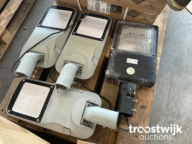 Led straatlantaarns met toebehoren - afbeelding 6 van  8