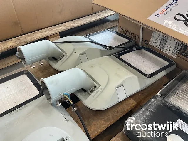 Led straatlantaarns met toebehoren - afbeelding 7 van  8