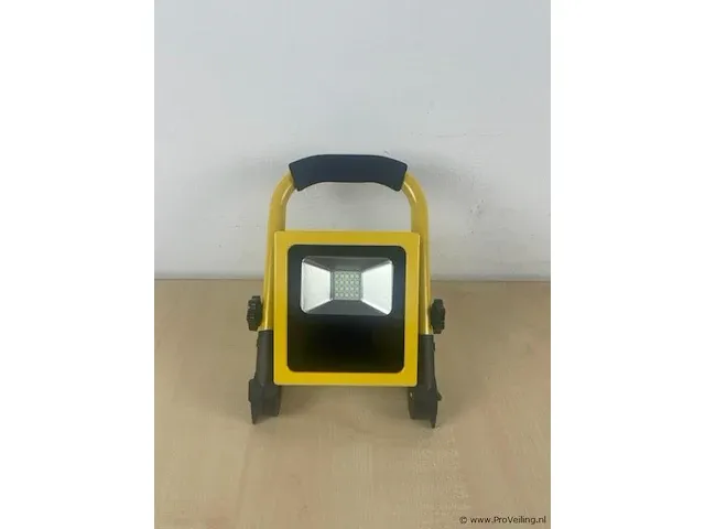 Led straler onklapbaar+oplaadbaar 10 watt - afbeelding 2 van  2