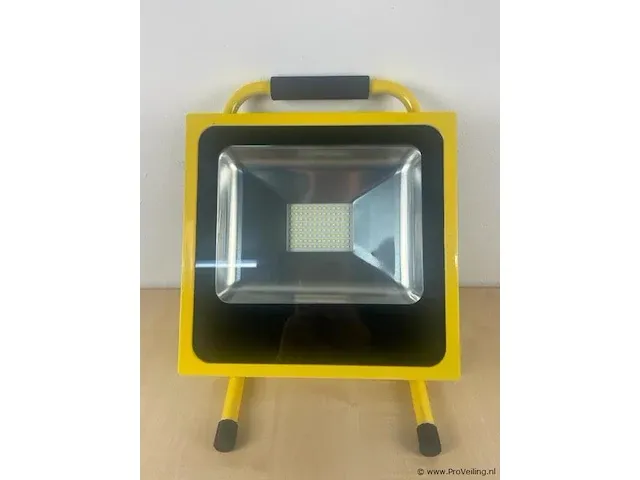 Led straler oplaadbaar 50 watt - afbeelding 2 van  2