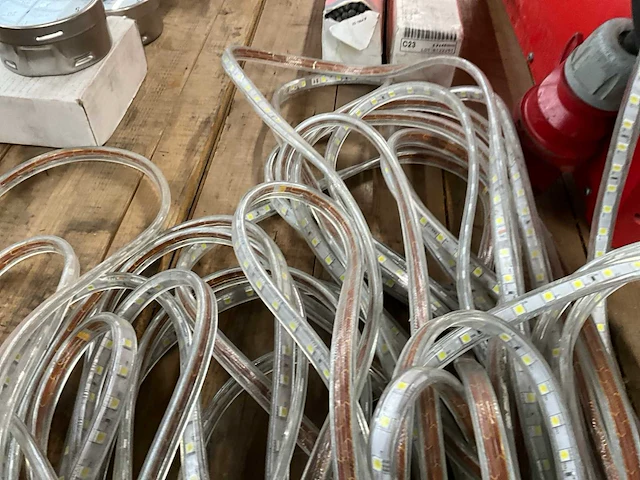 Led strip - afbeelding 4 van  4