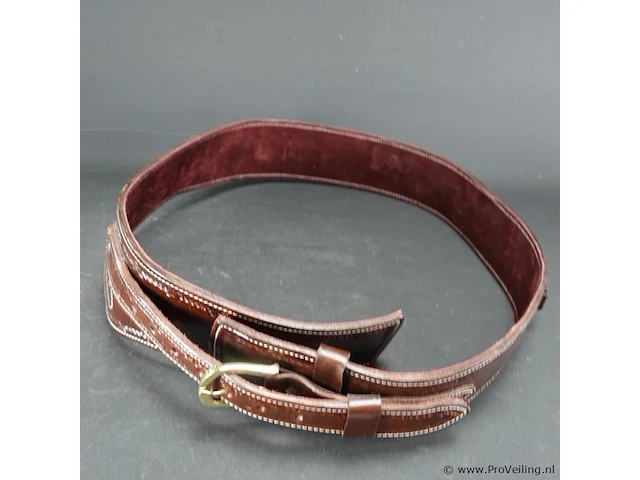 Lederen holsterriem met patronenlussen - afbeelding 3 van  5