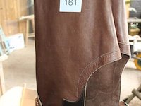 Lederen overbroek maat xl. winkelprijs 392 euro. - afbeelding 2 van  2