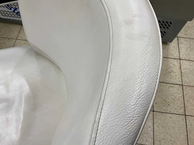 Lederen restaurantstoel (30x) - afbeelding 4 van  9