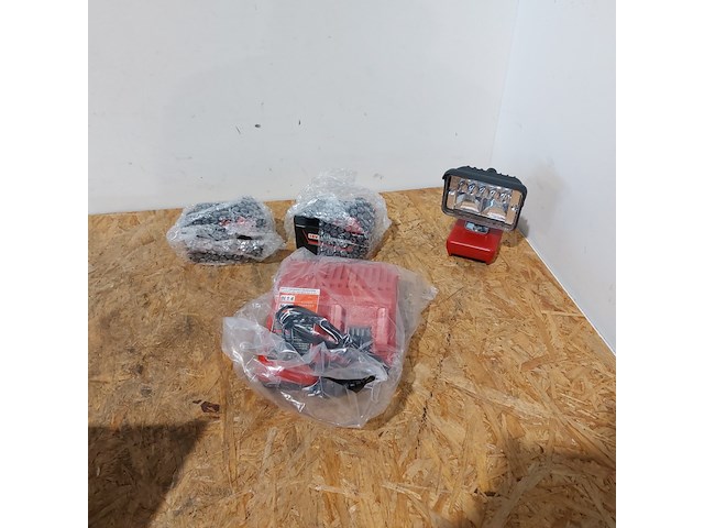 Ledlamp op accu - 3 inch sanderz, 2025 - afbeelding 1 van  4