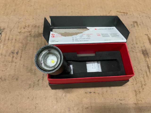 Ledlenser p7 zaklamp - afbeelding 3 van  4
