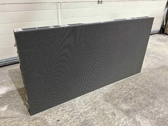 Ledscherm 3000x2000 outdoor - p4.8 - afbeelding 10 van  14