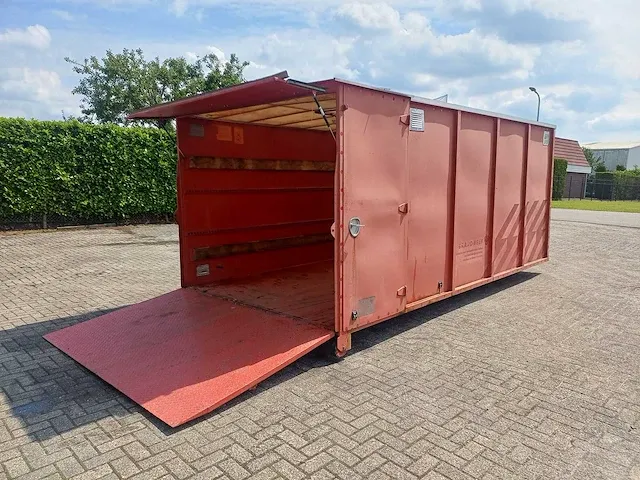 Leebur - afzet container - afbeelding 1 van  17