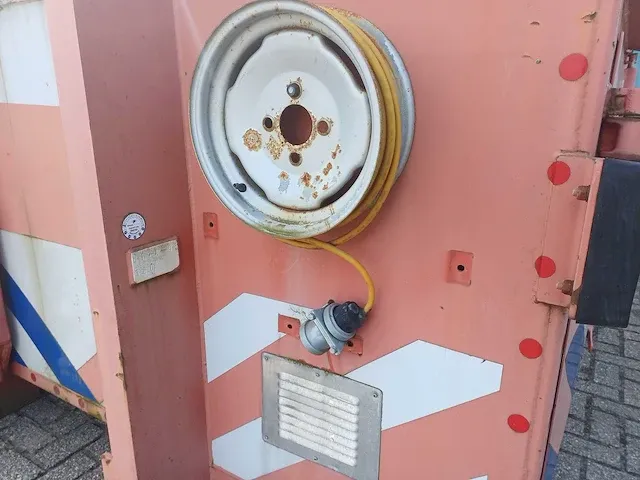 Leebur afzetcontainer met 3km 6" slangen - afbeelding 2 van  23