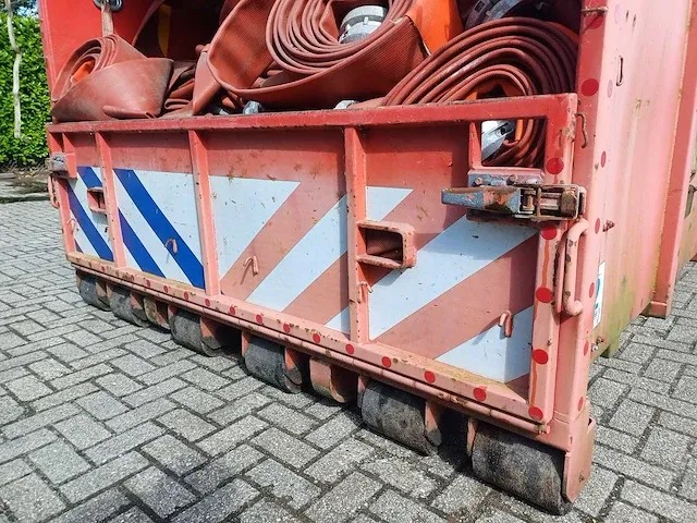 Leebur afzetcontainer met 3km 6" slangen - afbeelding 8 van  23