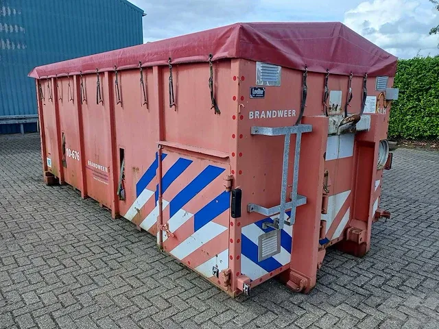 Leebur afzetcontainer met 3km 6" slangen - afbeelding 18 van  23
