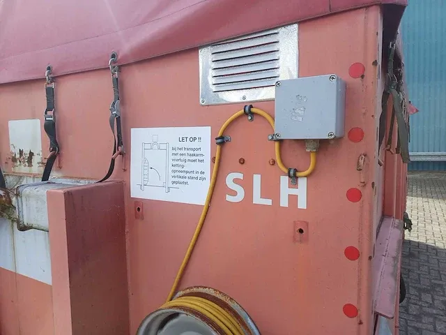 Leebur afzetcontainer met 3km 6" slangen - afbeelding 22 van  23