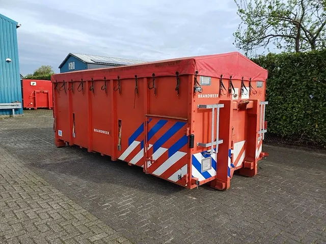 Leebur afzetcontainer met 3km slangen - afbeelding 12 van  22
