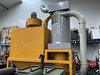 Leering straalmachine met filterafzuiginstallatie - afbeelding 2 van  11