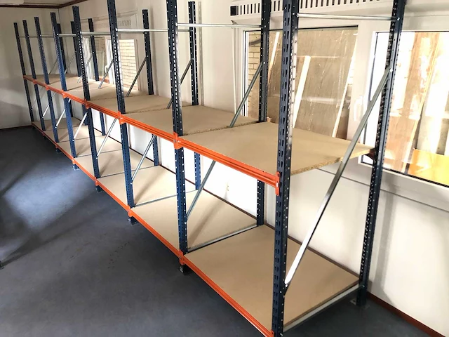 Legbordstelling 7.05m lang. zware kwaliteit - afbeelding 1 van  4