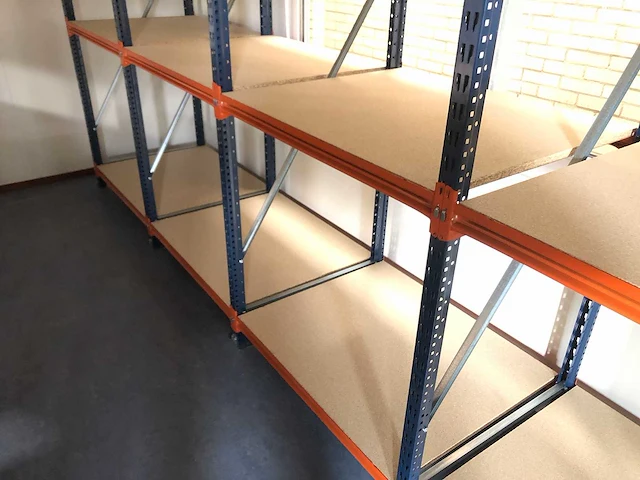 Legbordstelling 7.05m lang. zware kwaliteit - afbeelding 2 van  4