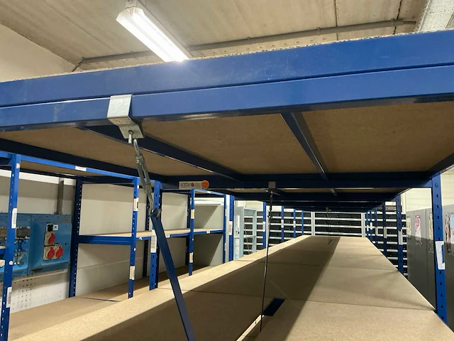 Legbordstellingen - magazijn kast - afbeelding 2 van  35