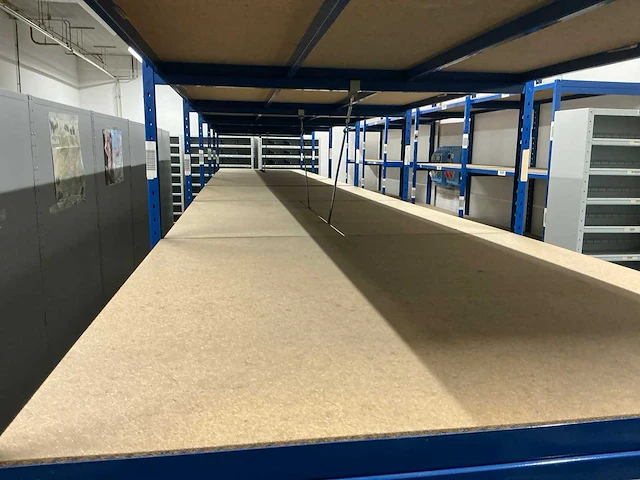 Legbordstellingen - magazijn kast - afbeelding 30 van  35