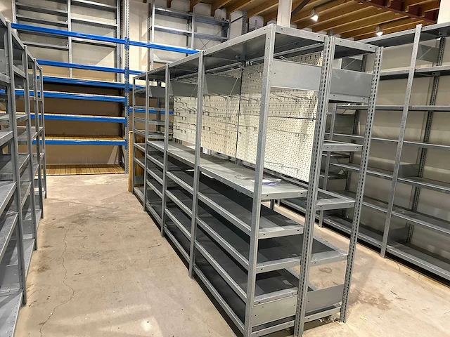 Legbordstellingen 2000 x 1000 x 400mm (hxbxd) 30 meter lang. - afbeelding 6 van  6