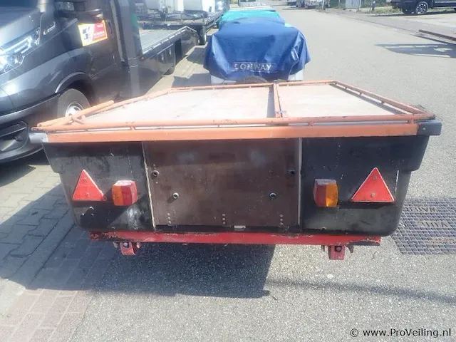 Lege vouwwagen aanhanger - afbeelding 5 van  5