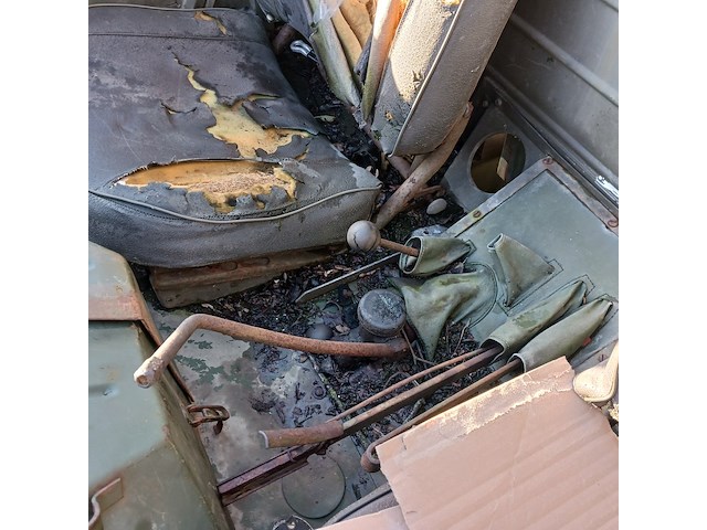 Leger voertuig unimog , mercedes, 404 - afbeelding 13 van  52