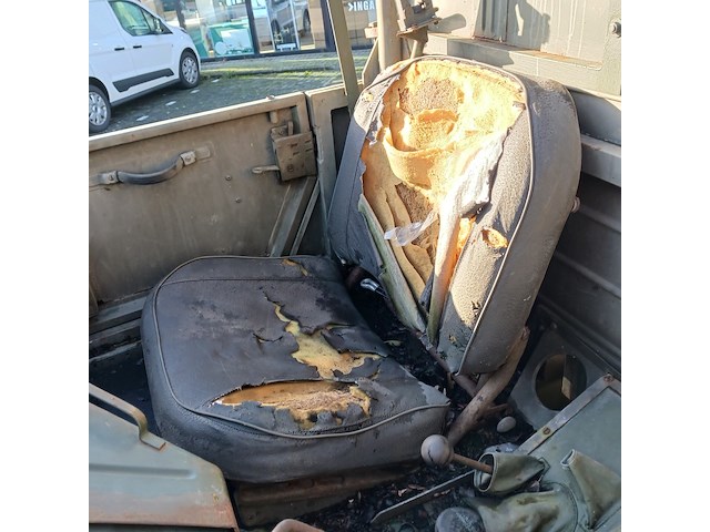 Leger voertuig unimog , mercedes, 404 - afbeelding 14 van  52