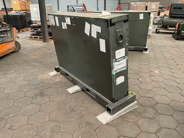 Legercontainer - afbeelding 5 van  8