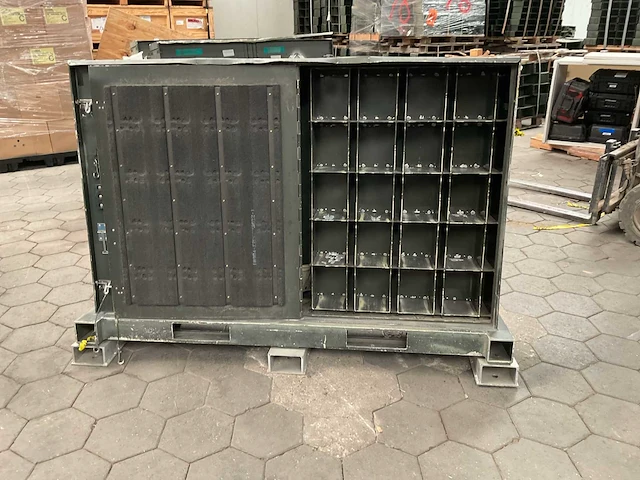 Legercontainer - afbeelding 7 van  8