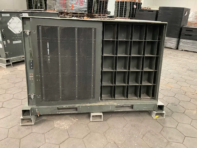 Legercontainer - afbeelding 7 van  8