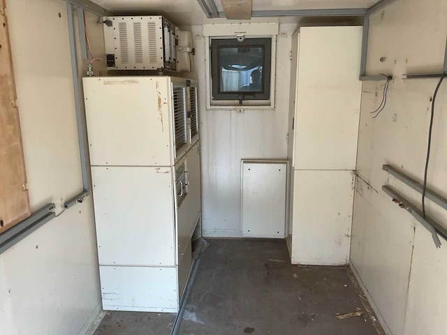 Legercontainer - afbeelding 6 van  7