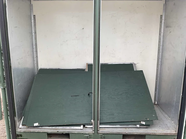 Legercontainer - afbeelding 6 van  6