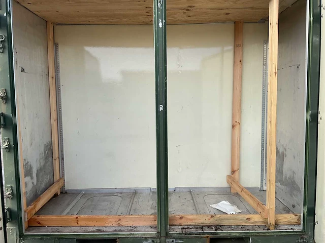 Legercontainer - afbeelding 5 van  6