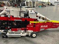 Lego - 42145 - airbus h175 rescue helicopter - lego technic - afbeelding 5 van  7